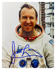 JIM LOVELL APOLLO 13 ASTRONAUT AT LAUNCH SITE AUTOGRAPHED 8X10 NASA PHOTO picture