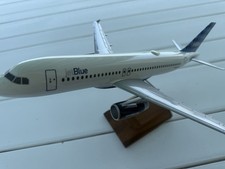 PacMin Jetblue 1:100 A320. Harlequin Tailfin Model Airplane picture