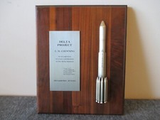 NASA DELTA PROJECT AWARD 150 LAUNCHES- DELTA MISSION- 1979 GODDARD PLAQUE (GSFC) picture