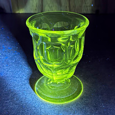 Antique EAPG Ashburton Egg Cup Manganese Glow UV reactive 365nm Thumb Print picture