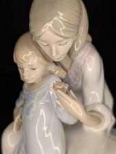 Vintage Lladro #1527 Tenderness Mother Daughter Porcelain Figurine 8.75