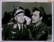 LG823 1966 Original Photo LOOKING HIM IN THE EYE Werner Klemperer Hogan's Heroes picture