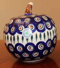 BOLESLAWIEC WIZA POLISH POTTERY BLUE PEACOCK PATTERN PUMPKIN FIGURINE picture