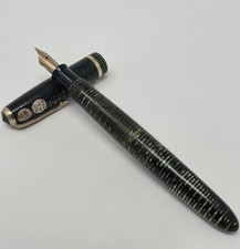 NOS Parker Emerald Green Pearl Vacumatic Junior Fountain Pen Stripes Laminate picture