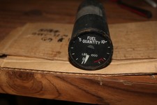 B-52 Stratofortress fuel indicator gauge B118C-32M  great shape picture