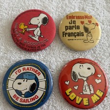Vintage Snoopy Peanuts  Pinbacks Lot Of 4 picture