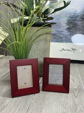 Small Burgundy Red Picture Frames Set of 2 Wood Look Composite Tabletop 3.5x2.5 picture