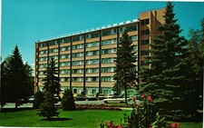 The New Jennie G Building Grossinger New York NY c1950 Vintage Postcard picture
