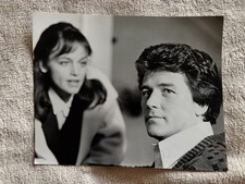 PAMELA SUE MARTIN & PATRICK DUFFY (STRONG MEDICINE) UNSIGNED  PRESS PHOTO 10x8