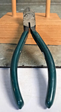 Vintage 6 1/4” Wire Cutters Green Insulated Handles Marked Drop Forged 3/4