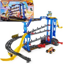 Monster Jam Garage Playset and Storage with Exclusive Grave Digger Monster picture