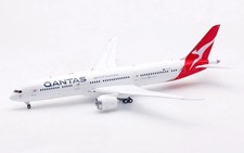 Qantas / Boeing 787-9 Dreamliner / VH-ZNI / IF789QF0525 / 1:200 *LAST ONE* picture