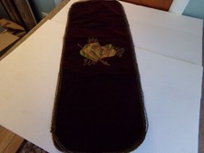 ANTIQUE RED VELVET EMBROYDERED KNIGHT WITH LACE EDGE 33X13 picture