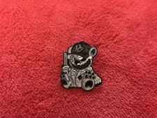 Pinzcity Sitting Scare Bear Hat Pin Silver Black Glitter Bring It Back Wed #18 picture