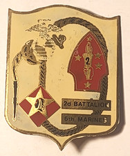 VINTAGE 6TH MARINES 2ND BATTALION USMC PINBACK picture