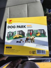 Loves Travel Plaza Minizfigs Dog Park NIB Legos ❤️ picture