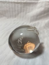OLYMPICS ATLANTA 1996 PAPERWEIGHT CRYSTAL CLEAR GLASS APPLE WITH LEAF picture