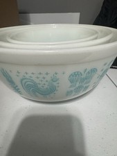 Vintage White & Blue Milk Glass Nesting 3pc Mixing Bowl Set Rooster Balloon picture