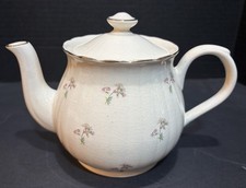 Vintage Arthur Wood England Floral Farmhouse Teapot #6099 Excellent Condition picture
