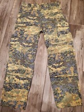 Austrian Bundesheer Tarnanzug Neu Army Camo  Field Pant 96-100 V-VI. Very rare. picture