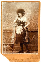 Ada Zingara Circassian Albino Circus Sideshow Cabinet antique photo Chicago picture