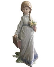 1988 Lladro School Days # 7604 Collectors Society Retired Figurine Signed 8”H picture