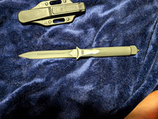 Schrade SCHF21 Fixed Blade Spear Point Stainless / hollow handle / carbon steel picture