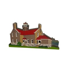 Shelia's Old Mackinac Point Lighthouse Michigan Wood Shelf Sitter 1999 PLH16 picture