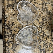 Mikasa Studio Nova Winter Rose Heart Shaped Glass Trinket Jewelry Box picture
