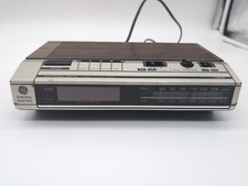 Vintage GE FM/AM Electronic Digital Clock Radio Model 7-4634 picture