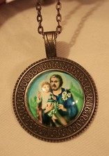 Sloped Swirl Rim Rnd Metal Beaded St. Joseph & Jesus Brasstone Pendant Necklace picture