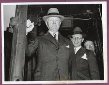 1938 General Pershing Arrives in Chicago for Sons Wedding Original Press Photo picture