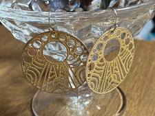 Vintage Goldtone Open Work Pierced Dangle Earrings 1 1/2
