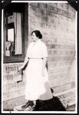 VINTAGE PHOTOGRAPH 1919-21 GIRL FASHION ADVERTISING SIGN OAKLEY KANSAS OLD PHOTO picture