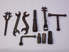10 Pcs Antique To Vintage IHC ACME Rock Island Farm Railroad Cast Iron Tools Lot picture