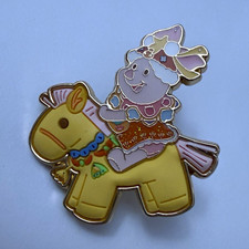SDR Shanghai Winnie the Pooh Lunar New Year of Horse Mystery Piglet Disney Pin picture