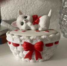 REDUCED AGAIN  VTG Lefton Porcelain Kitten in a Basket Covered Box w/ Candle picture