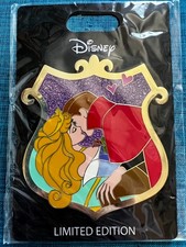 Disney PALM Princess Aurora Prince Phillip Kiss Jumbo Pin Sleeping Beauty NEW picture