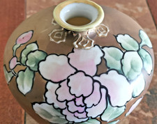 Nippon Porcelain Hand-Painted Japanese Vase (c. 1891–1921) No Crack or Scratches picture