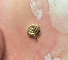 Gold Tone Small Leaf Lapel Pin picture
