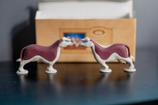 Demdaco Noahs Family Cow Pair Red Cream 2004 RJ Resin Farm Animal Ark Figurines picture