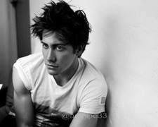 8x10 JAKE GYLLENHAAL GLOSSY PHOTO photograph picture print hot sexy cute picture