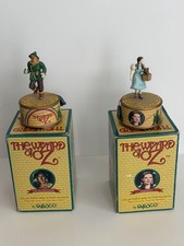 Lot Of 2 Enesco Wizard of Oz Music Box Dorothy And Scarecrow picture