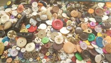 BEST Unsearched Lot 100 MIXED VINTAGE & NEW BUTTONS Rhinestone Metal Plastic etc picture