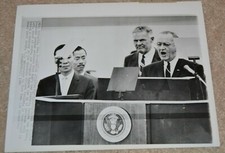 PRESIDENT LYNDON BAINES JOHNSON VINTAGE HAWAII VIETNAM ORIGINAL PRESS PHOTO  picture