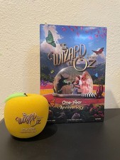 Sphere Wizard of Oz one yr anniversary apple/Popcorn Box picture