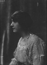 Photo:Hughes,Queen,Miss,portrait photographs,women,Arnold Genthe,1914 picture