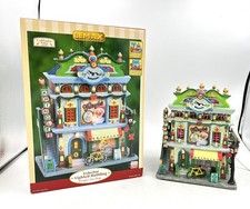 Lemax Kringles Toy Shop Caddington Village 2006 Lighted Christmas Village W Box picture