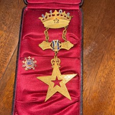VINTAGE ~  ? Gold Plated  VMC ROYAL ARCANUM MEDAL. picture