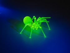 Uranium glass spider sculpture glowing green figurine Murano glass spider art picture